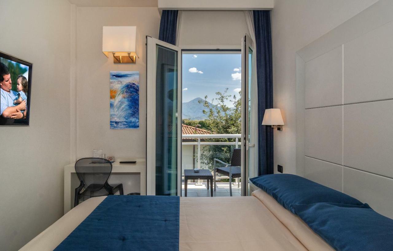 Hotel Central Park Marina di Pietrasanta Esterno foto